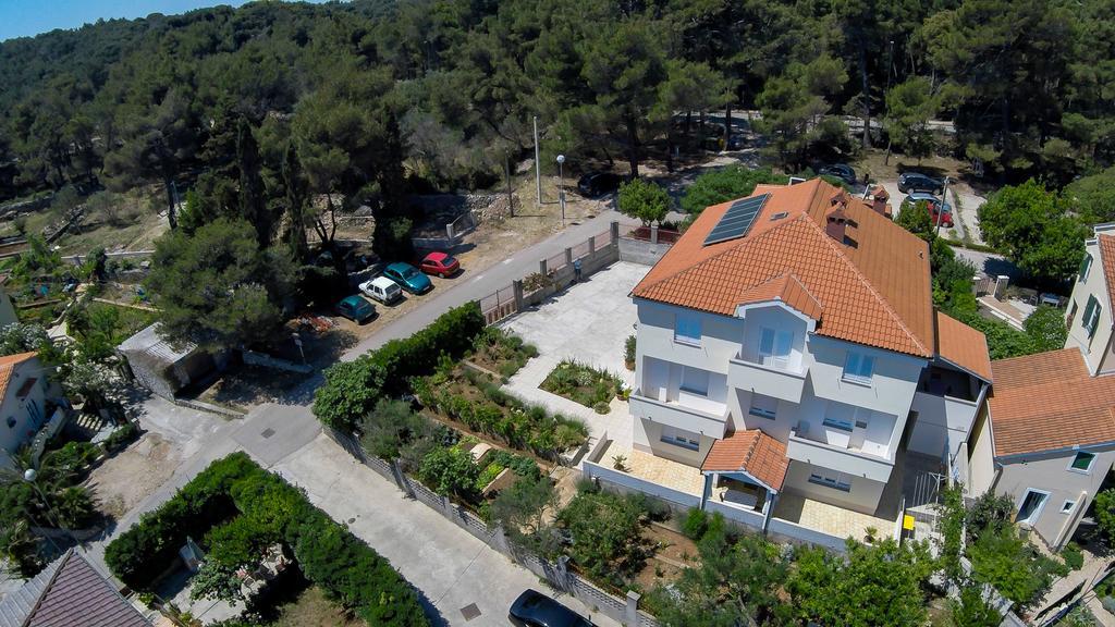 Apartmani Dorita Mali Lošinj Zewnętrze zdjęcie