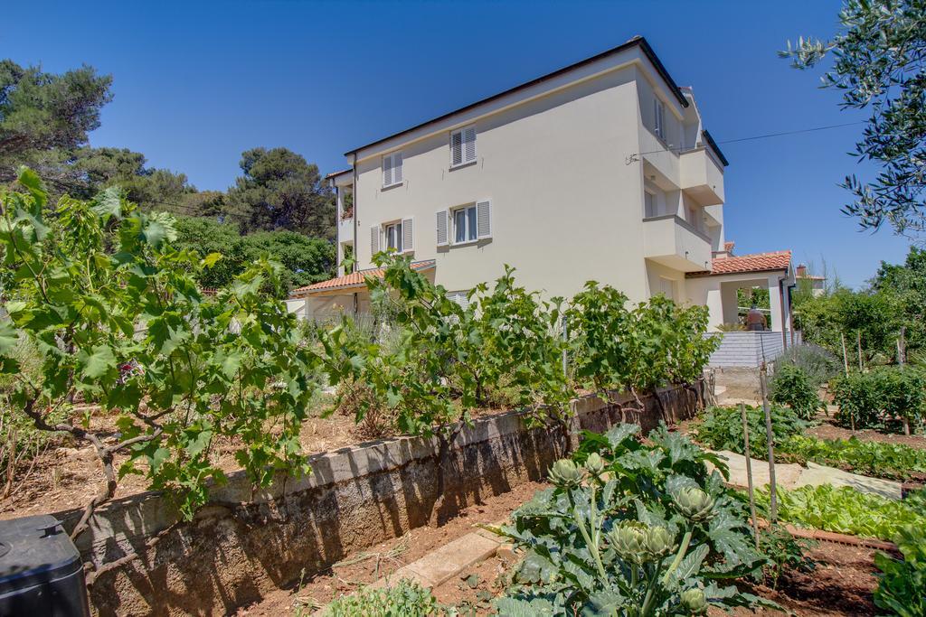 Apartmani Dorita Mali Lošinj Zewnętrze zdjęcie