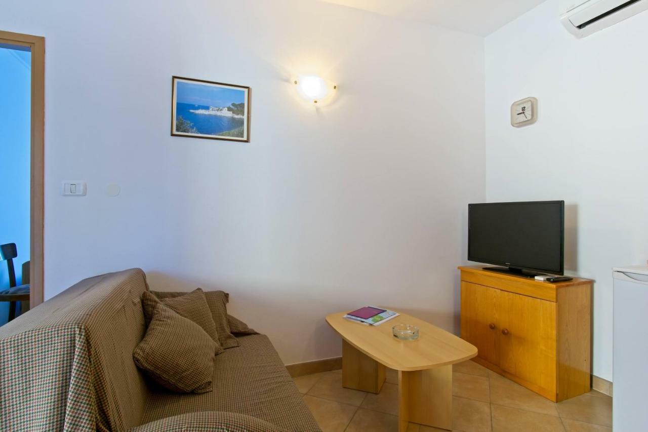 Apartmani Dorita Mali Lošinj Zewnętrze zdjęcie