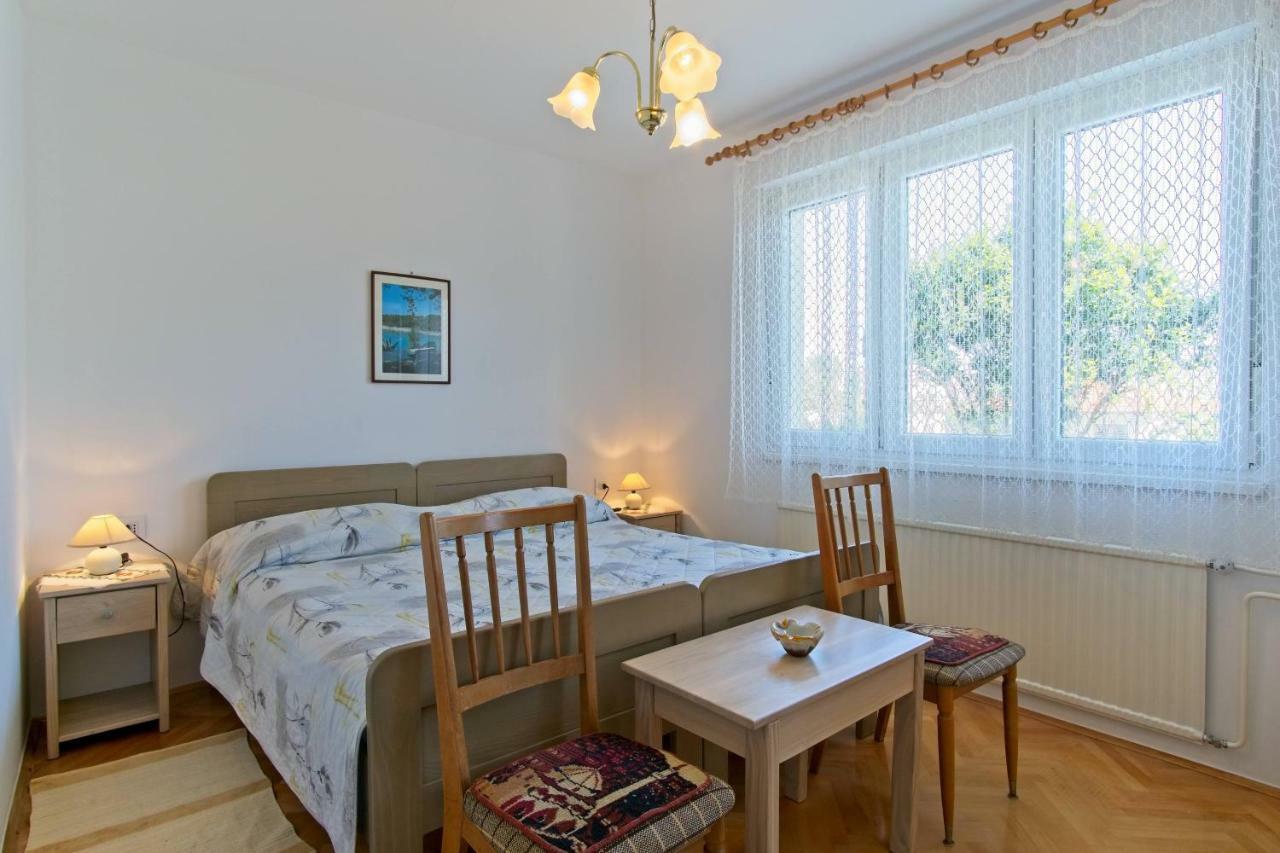 Apartmani Dorita Mali Lošinj Zewnętrze zdjęcie