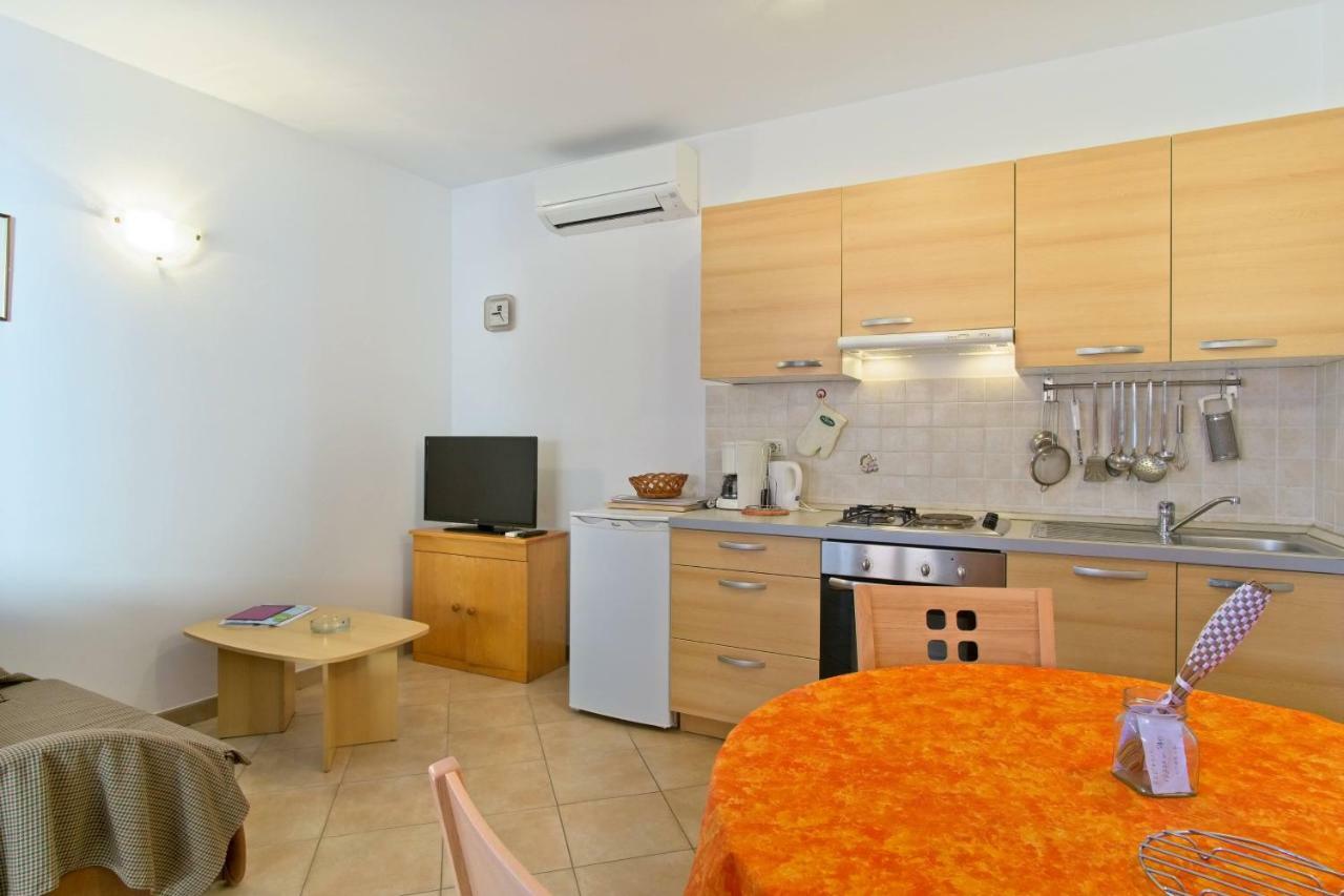 Apartmani Dorita Mali Lošinj Zewnętrze zdjęcie