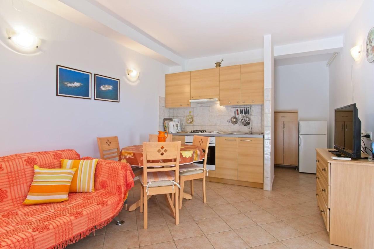Apartmani Dorita Mali Lošinj Zewnętrze zdjęcie
