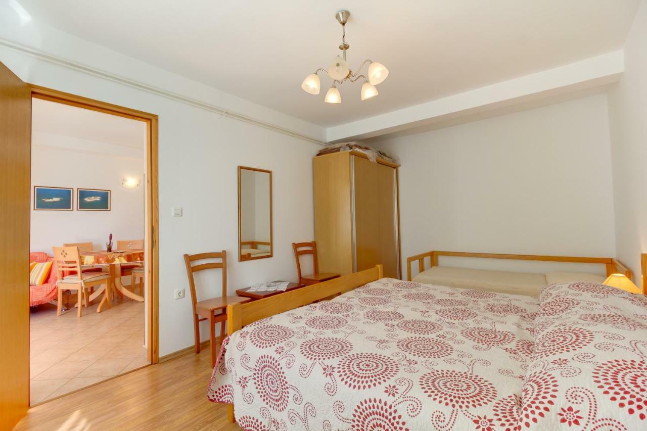 Apartmani Dorita Mali Lošinj Zewnętrze zdjęcie